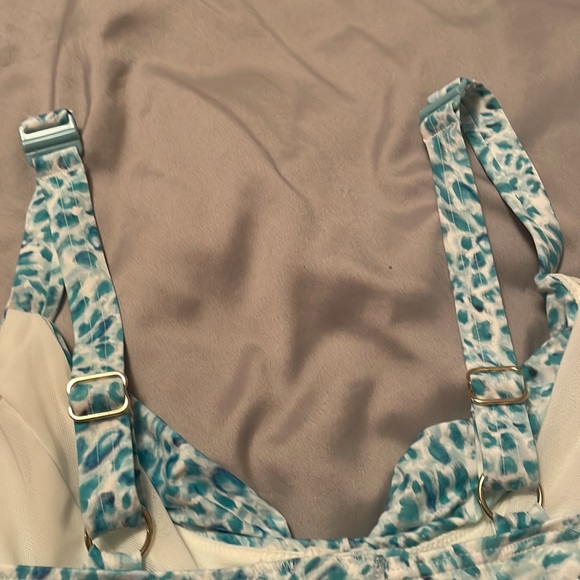 Artesands bathing suit top - Picture 4 of 7